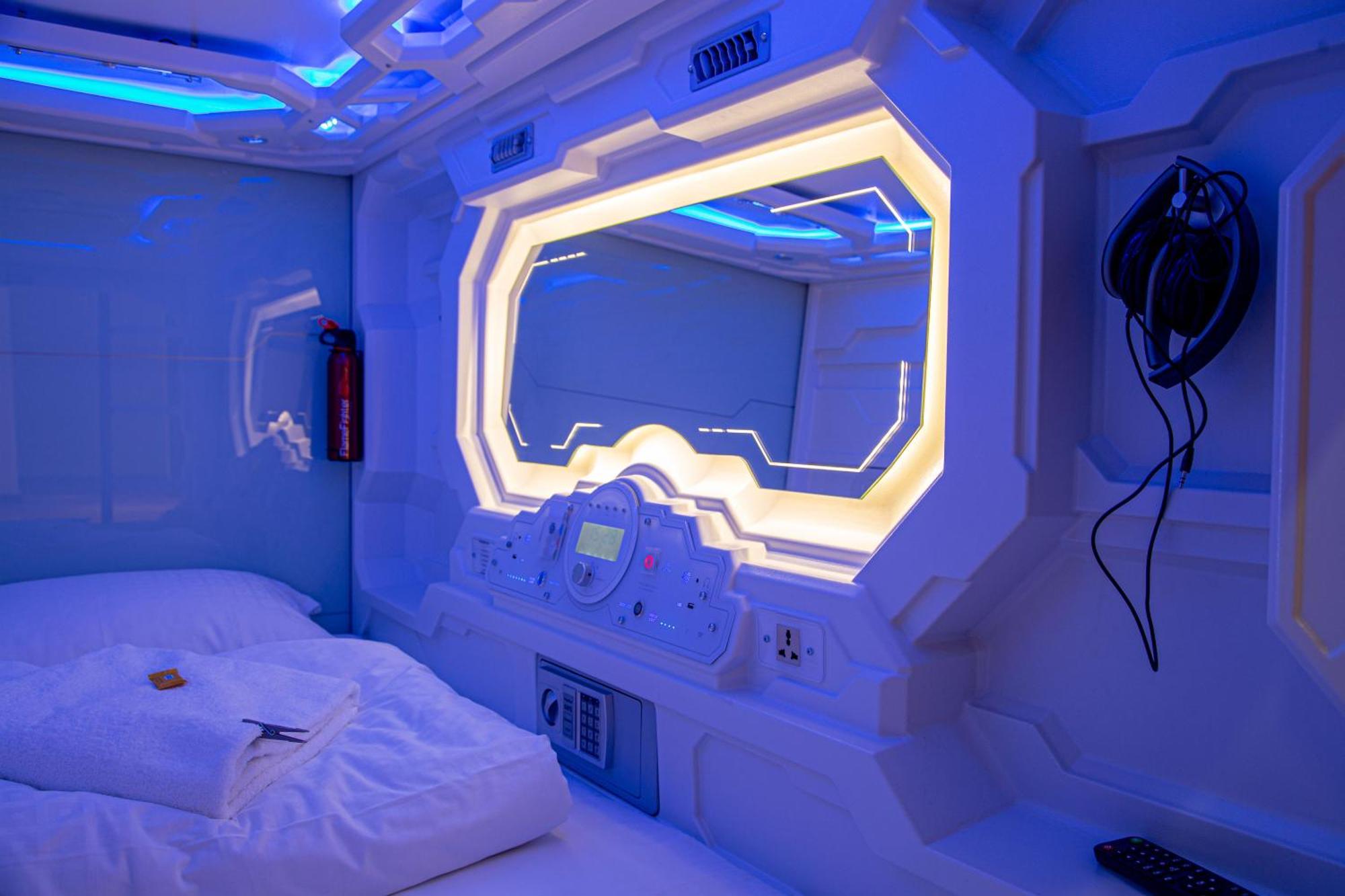 Spacehotel 卡尔斯鲁厄 外观 照片